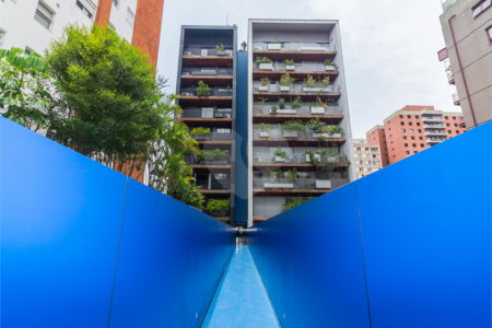 Imóvel 168m² Idea Zarvos com 3 suites, varanda na frente e na suíte, piscina, academia e 3 vagas Vila Madalena.