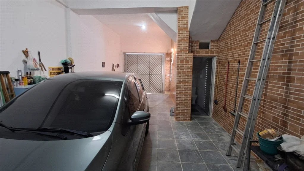 Casa Assobradada à venda | 209 m² | 3 dormitórios | Edícula | 3 vagas na Parada Inglesa!