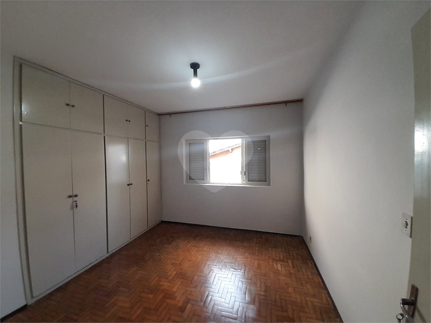 Casa Disponível para Venda ou Locação na Vila Nery – Ideal para Residência ou Comércio