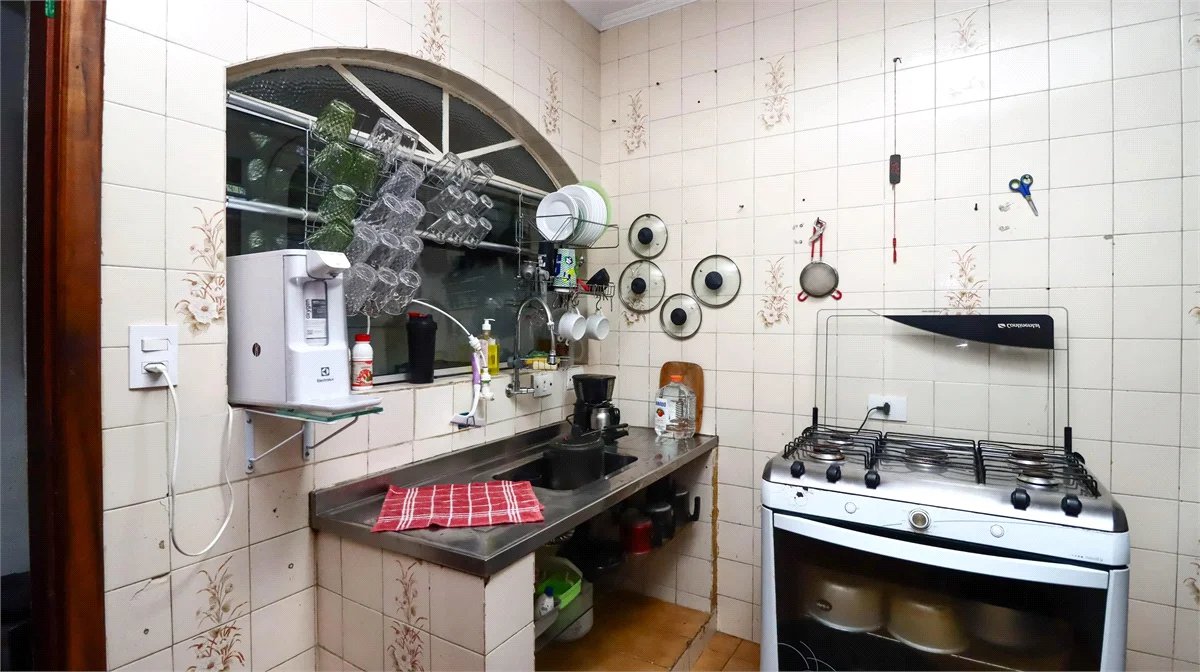 Casa à venda com 5 quartos, sendo 2 suítes,  em Vila Sônia, São Paulo, SP