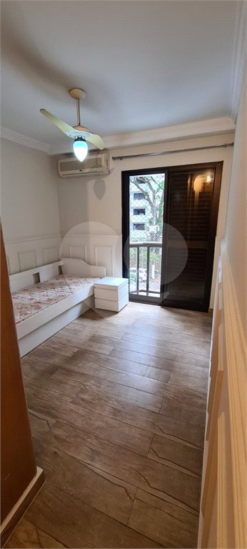 Apartamento para venda e locação de 130m² no Jardim Paulista com 2 suítes e 2 vagas.