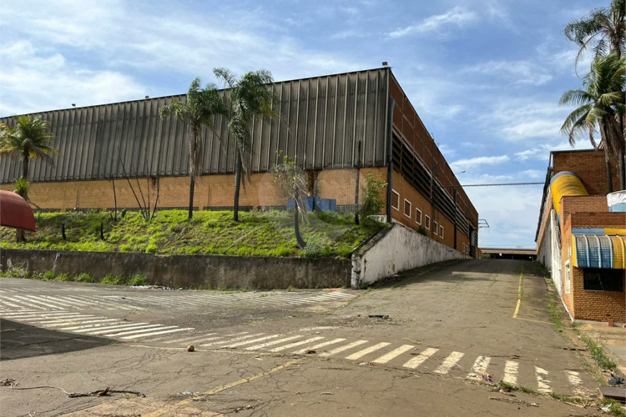 Excelente Galpão comercial para empresas disponível para venda e locação em Piracicaba - SP.