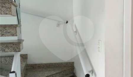 Sobrado à venda com 3 quartos, sendo 1 suíte,  em Jardim Bela Vista, Santo André, SP