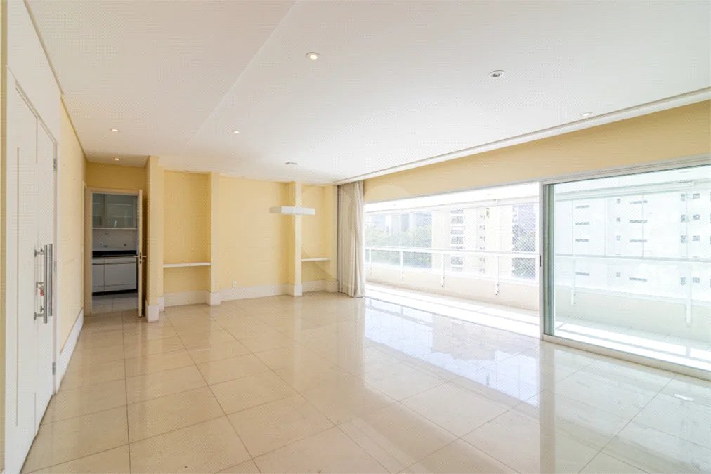 Vila Andrade / Jardim Sul - 4 dormitórios | 2 suítes | 3 vagas | depósito