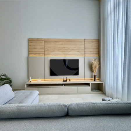 Indaiatuba - Sp - Condominio Maria Candida - R$ 2.250.000,00 - 3 suítes, sendo 1 master com closet e banheiro com duas cubas e dois chuveiros - Escritório - Piscina em Alvenaria aquecida e Hidro com Iluminação - Ar Condicionado instalado em todos os quartos, escritorio, sala e area gourmet