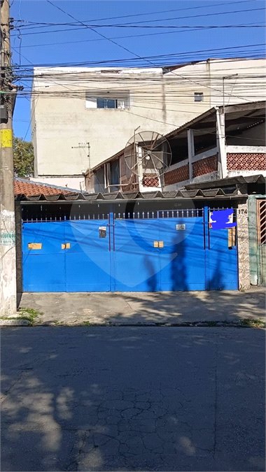 Térrea 02 dormitórios, localização privilegiada. Próximo a tudo