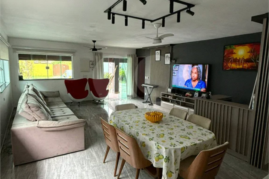 Casa à venda com 5 quartos, sendo 2 suítes, em Morada da Praia, Bertioga, SP