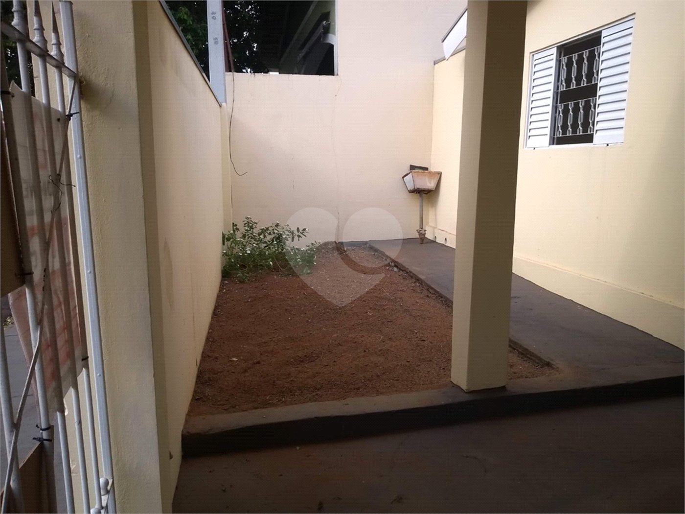 Casa á venda no Jardim são Batista.