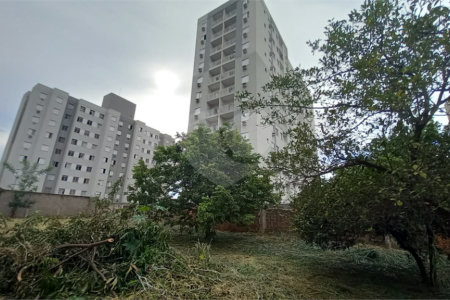 Terreno com 2.088,00 m² .
