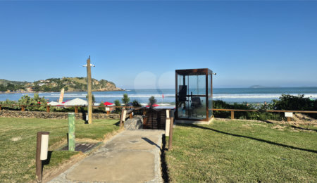 Casa à venda com 3 quartos, sendo 2 suítes,  em Geribá, Armação dos Búzios, RJ