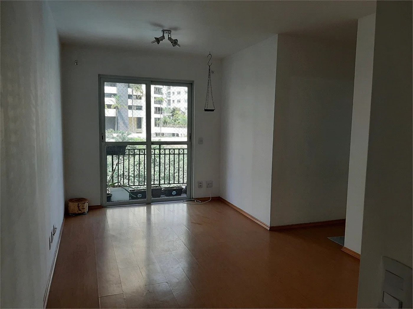 Apartamento à venda ou para alugar com 3 quartos, sendo 1 suíte, em Vila Suzana, São Paulo, SP