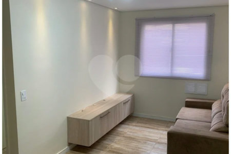 Apartamento à venda na Frei Caneca, 28 m², 1 quarto