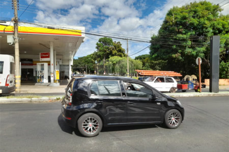 Galpão Comercial à Venda – Localização Estratégica na Avenida São Carlos