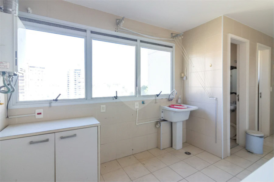 Vila Andrade / Jardim Sul - 4 dormitórios | 2 suítes | 3 vagas | depósito