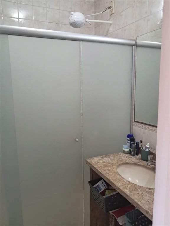 Casa à venda com 4 quartos, sendo 1 suíte,  no condomínio Villas IV, São Paulo - SP