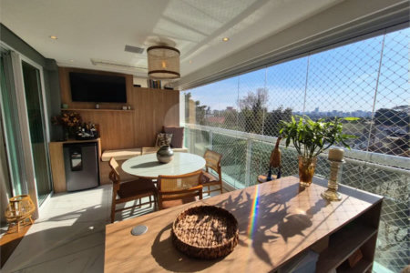 Apartamento à venda com 3 suítes em Vila Mascote, São Paulo, SP