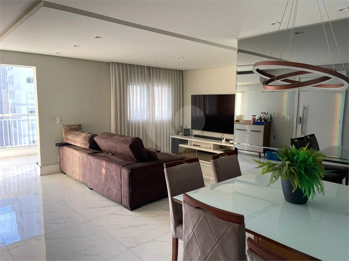 125m² - 3 dorm (1 suíte), 2 vagas