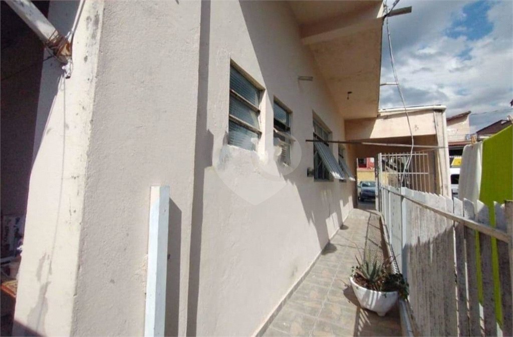 Casa e Salão Comercial a venda em Louveira - SP
