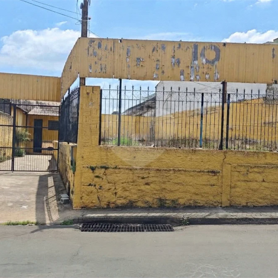Oportunidade Única: Lote Comercial Estratégico de 463 m² Próximo ao Centro – Ideal para o Seu Negócio!