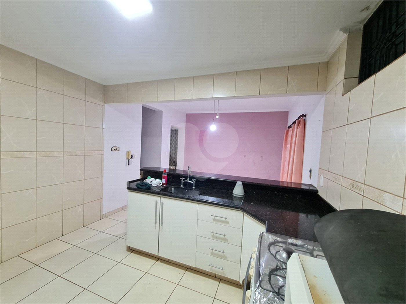 Casa sobrado para venda no Jardim das Torres