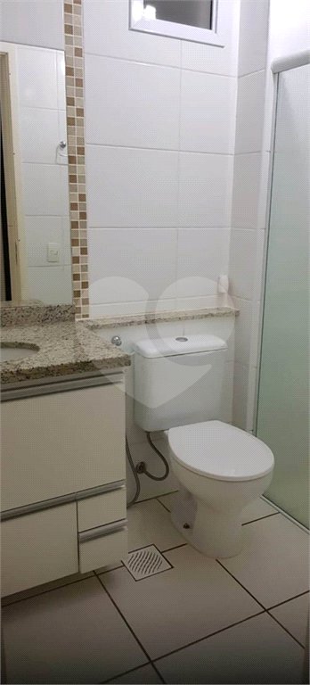 Apartamento à venda no condomínio Residencial Vancouver, em Araraquara-SP.