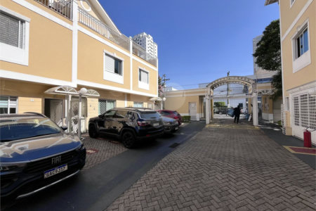 Casa à venda com 2 quartos, sendo 1 suíte, no condomínio Cond Villa D'este, São Paulo - SP