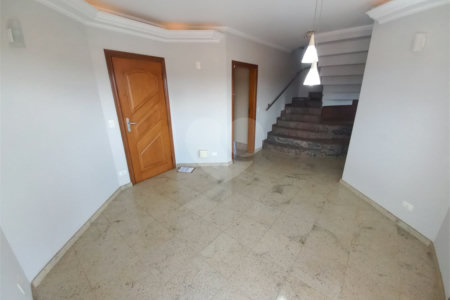 Duplex no Edifício Acapulco.