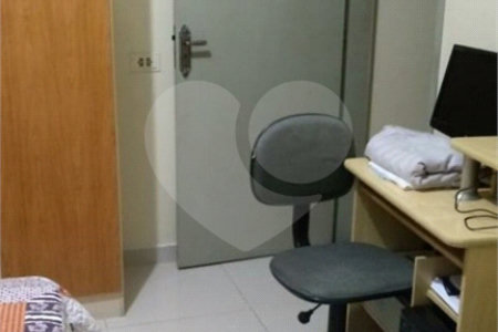 Sobrado com 212m² , 3 dormitórios , 2 vagas , à venda em Santo André.