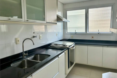Apartamento de 130m2 à venda com 3 dormitórios e 2 vagas no Campo Belo