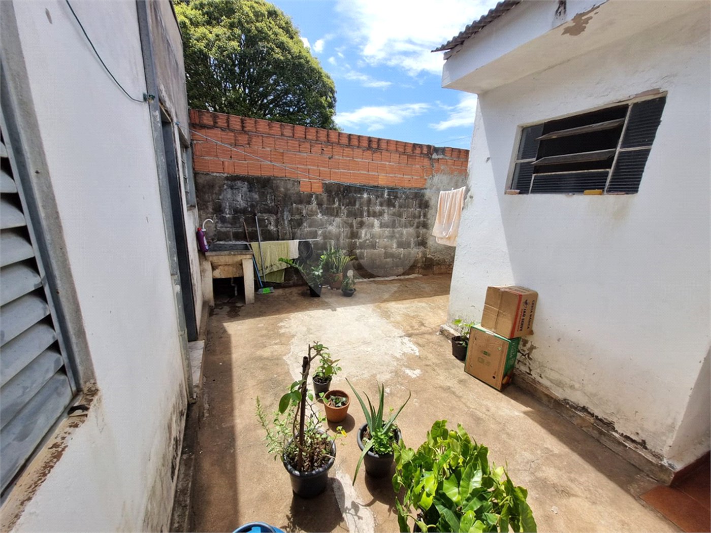 Casa térrea a venda na Vila Lutfalla