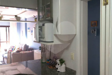Apartamento Amplo e Completo na Praia da Enseada – Guarujá