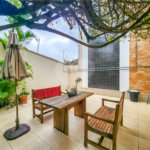 Casa em condomínio à venda na Granja Julieta