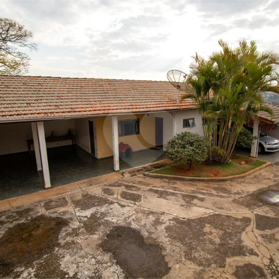 Chácara com 3 quartos à venda, 1341 m² - Jardim Waldez - Mairinque/SP
