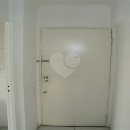 Apartamento com 32m² na região da Bela Vista em São Paulo - SP.