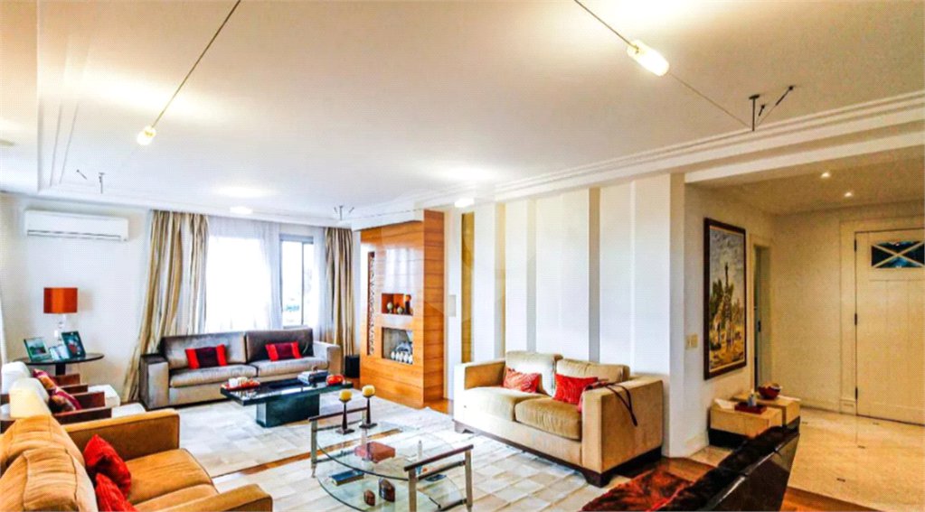 Apartamento com 410m², 4 suítes, 3 garagens, à venda em Santo Amaro