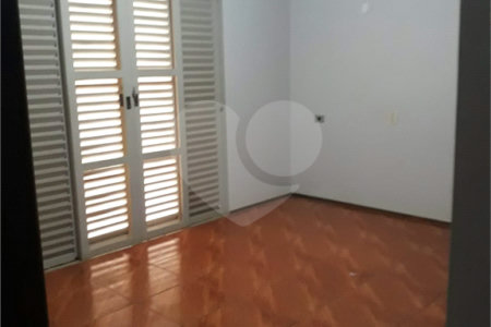 Casa de 3 andares à Venda no Jardim Cardinalli