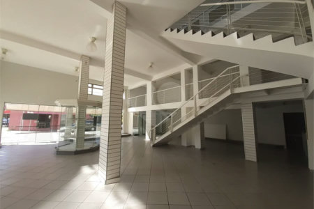 Salão Comercial de Esquina para Locação – Centro de Indaiatuba/SP