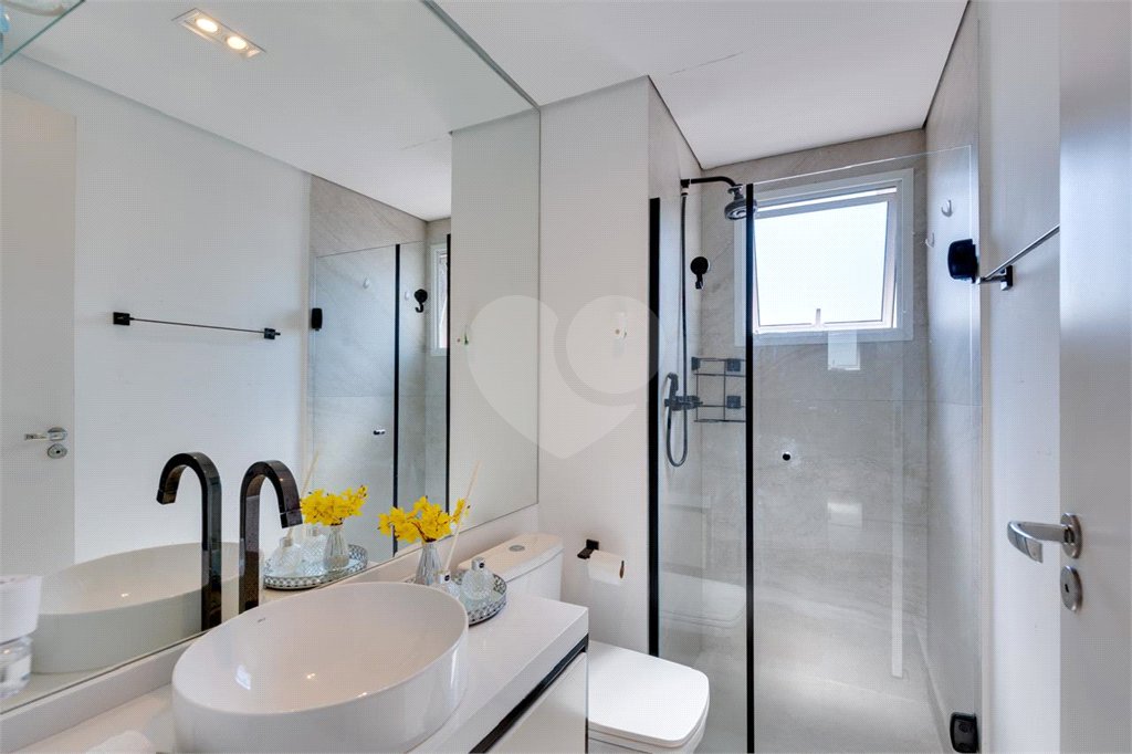 Apartamento à venda com 3 quartos, sendo 2 suítes, em Santo Amaro, São Paulo, SP
