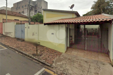 Casa térrea no Centro