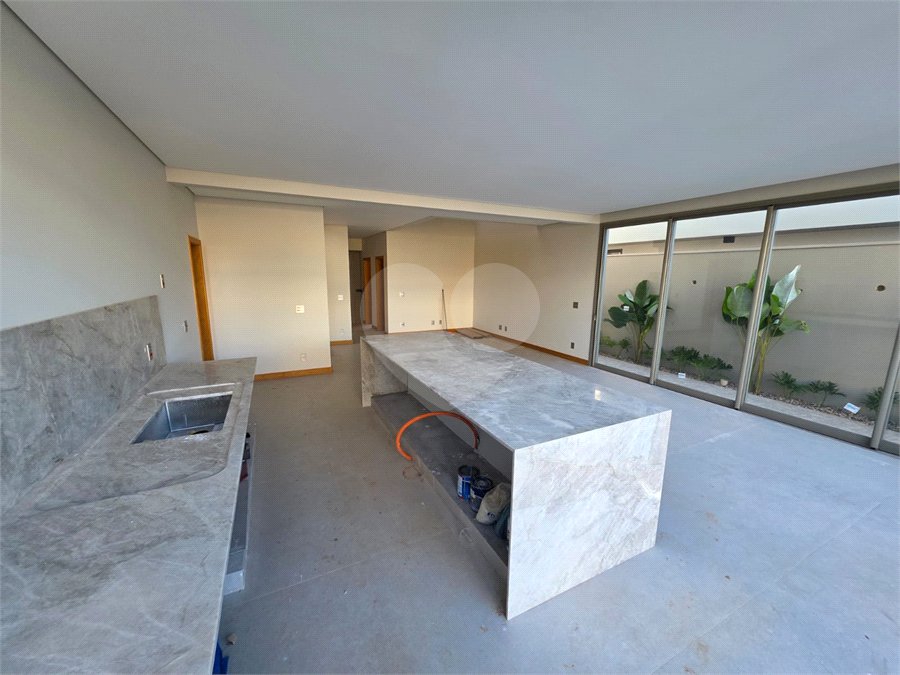 Casa sobrado 3 suítes com piscina Parque Faber IV