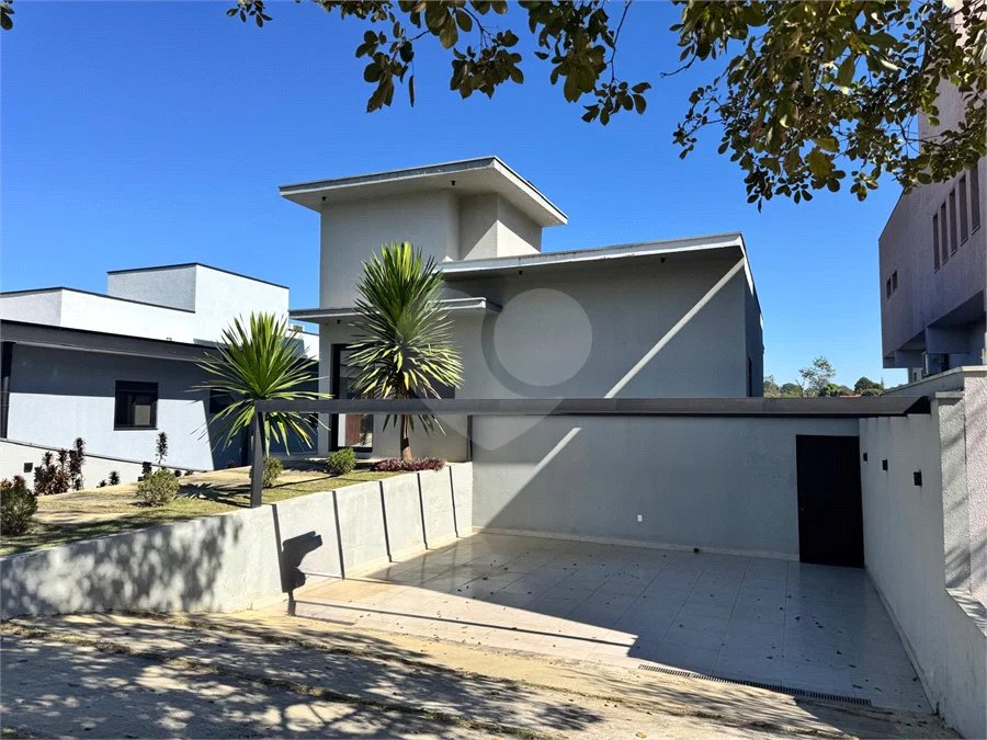 LINDA CASA À VENDA EM CONDOMÍNIO — INDAIATUBA/SP