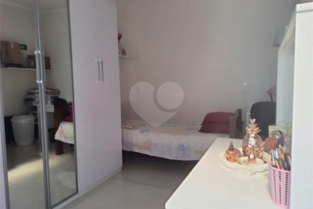 Casa térrea para venda na Vila Costa do Sol