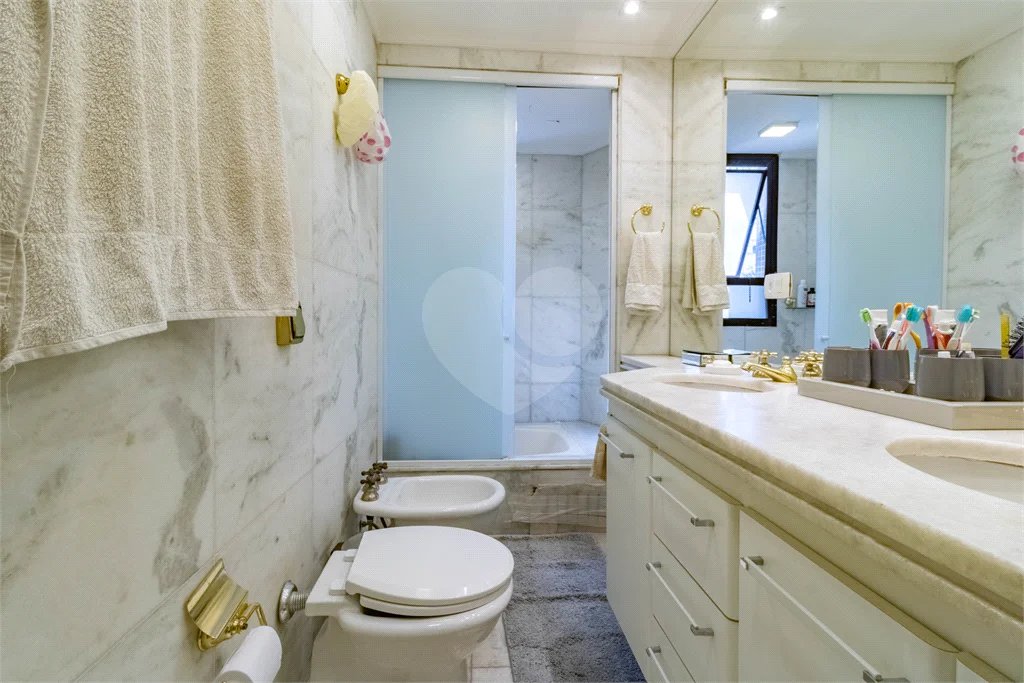 Apartamento sofisticado à venda em Higienópolis — conforto, elegância e localização privilegiada na tradicional Rua Tupi.