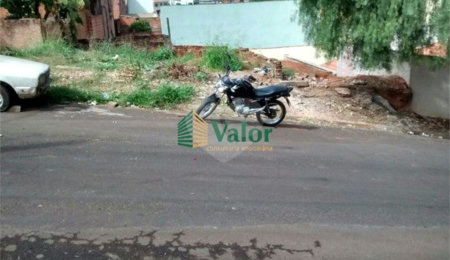 Terreno à venda em Jardim Beatriz, São Carlos, SP