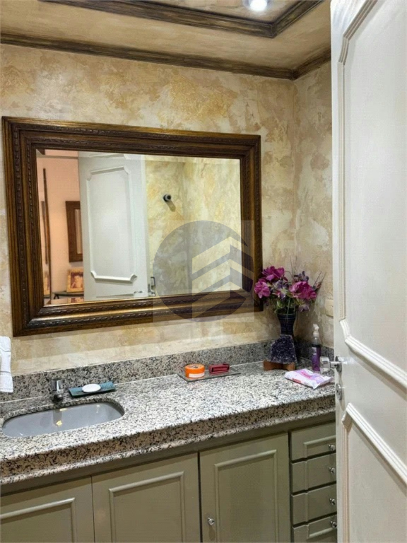 Apartamento à venda com 3 quartos, sendo 3 suítes, em Vila Suzana, São Paulo - SP