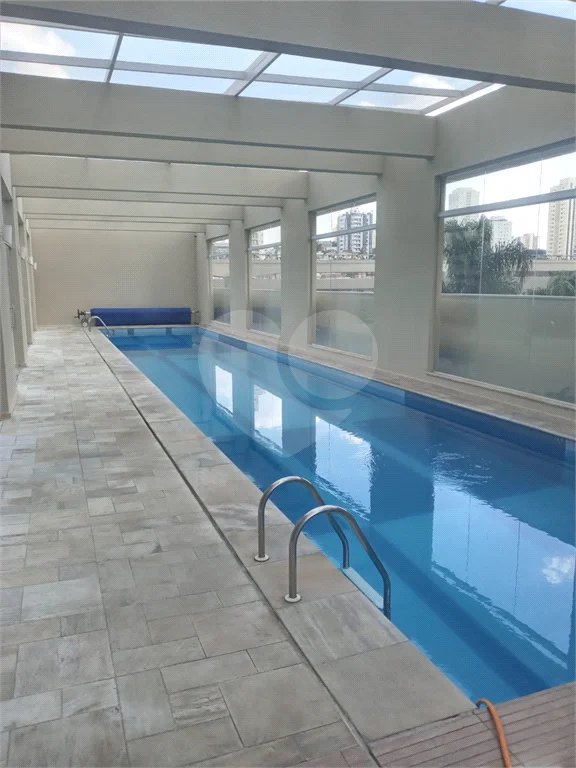 Apartamento 3 dormitórios, região do Campo Belo. Condomínio com laser completo.