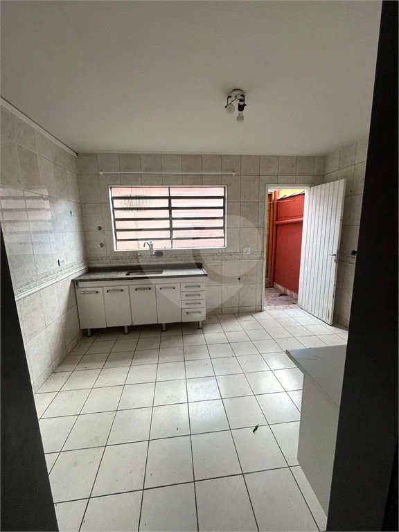 Casa com 125m², 2 dormitórios, 1 vaga, à venda na Vila Harmonia em Guarulhos.