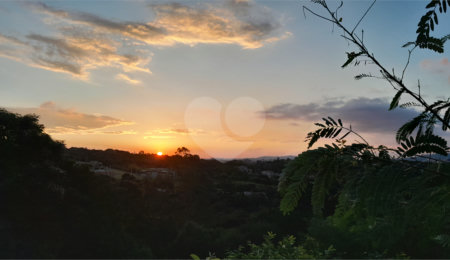 Terreno à venda em San Fernando Valley, Atibaia, SP