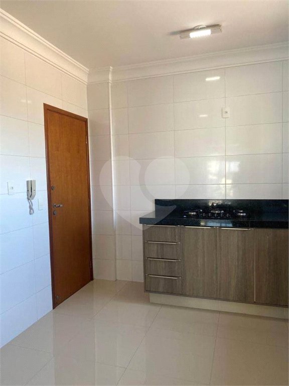 Apartamento para venda e locação no Edifício Residencial Oswaldo Ienco