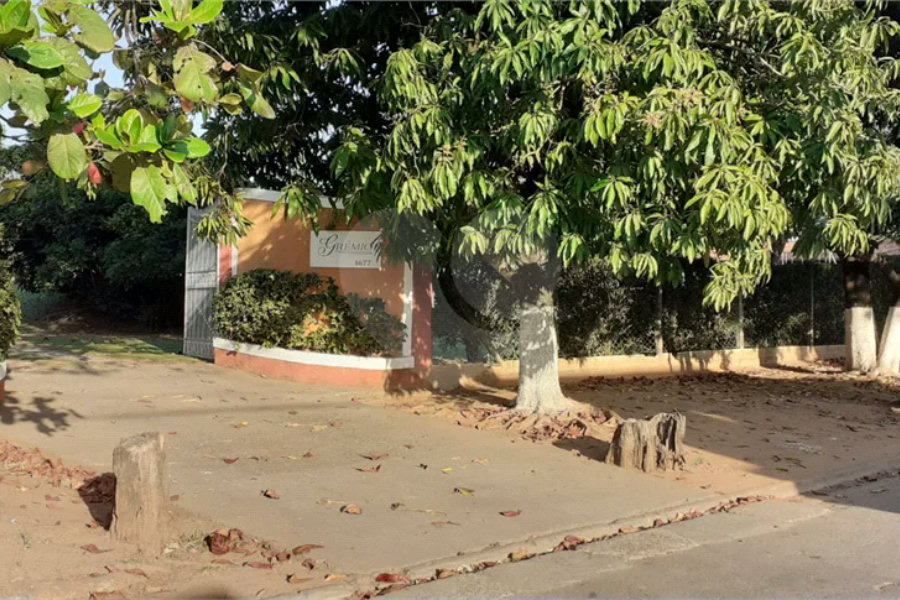 Excelente chácara à venda em Artemis, com piscina, campo de futebol, barracão para festas